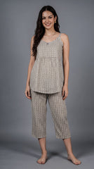 Evolove x Venus Women’s Rayon Capri Set | Premium Printed Sleepwear | Supersoft Comfortable Loungewear (NCSRY3504GR)