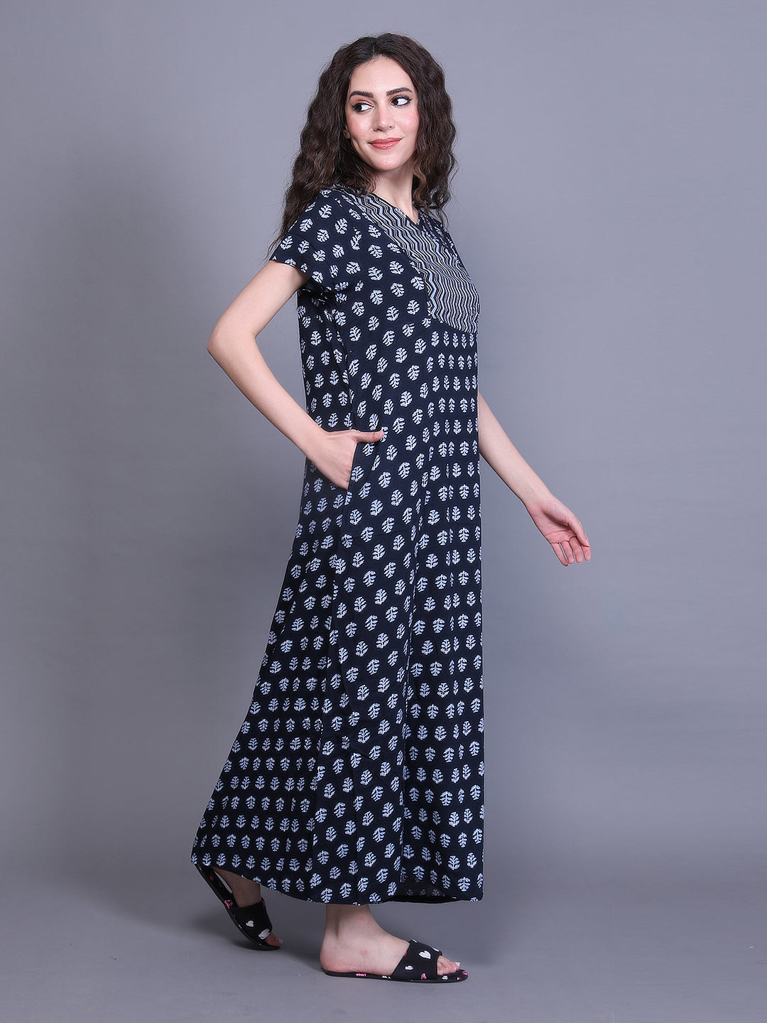 Printed Short Sleeves Full Length Night Wear Gown