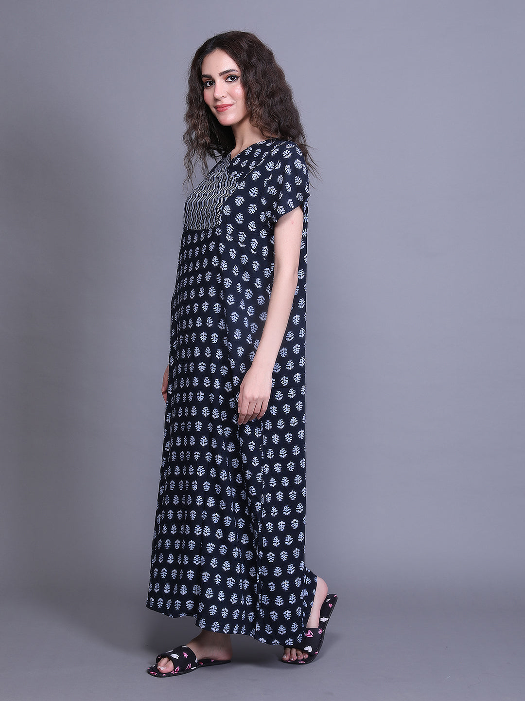 Printed Short Sleeves Full Length Night Wear Gown