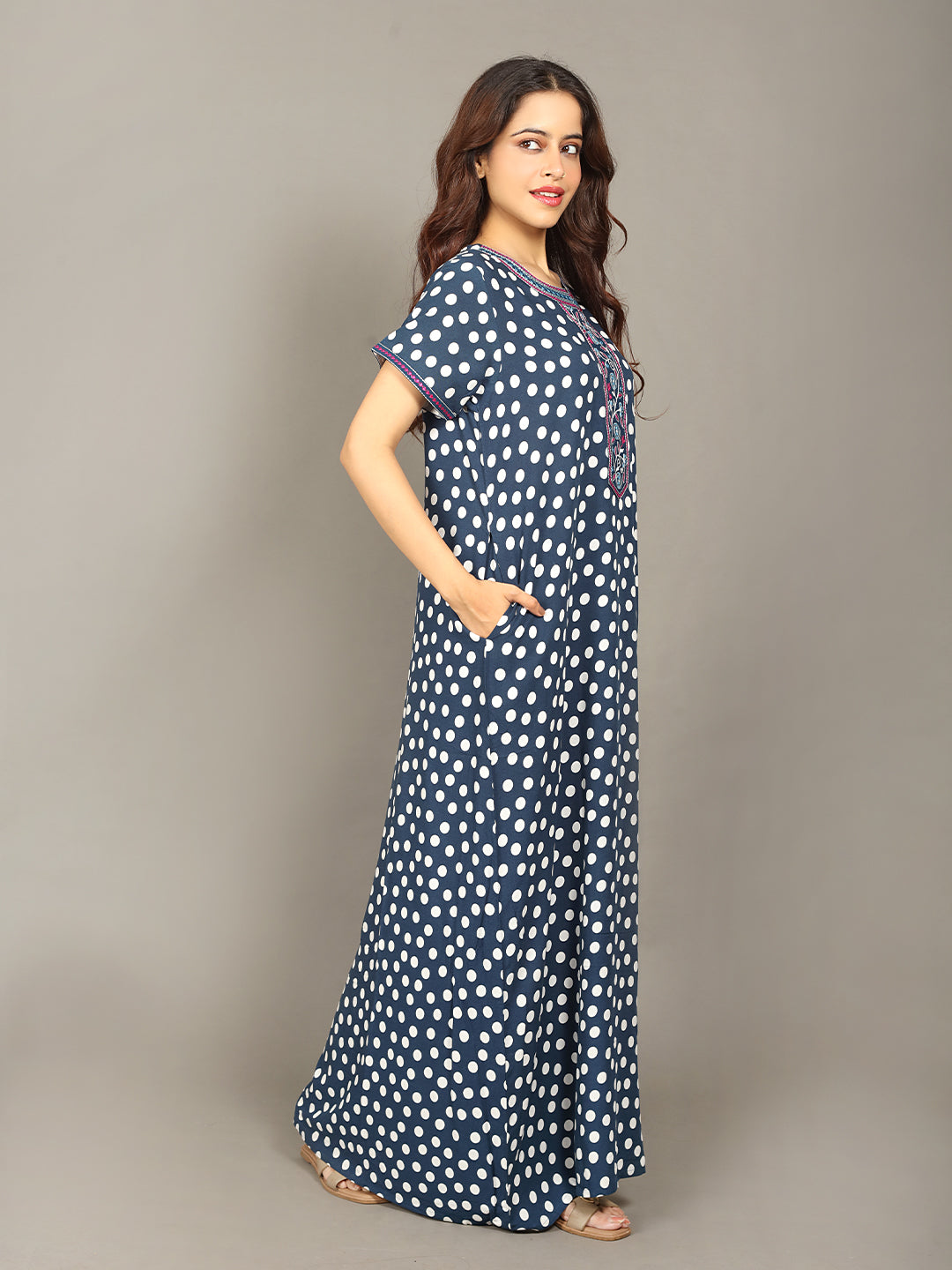 🌸 Evolove Women's Liva Viscose Maxi Nighty with Pocket – Super Soft & Comfortable