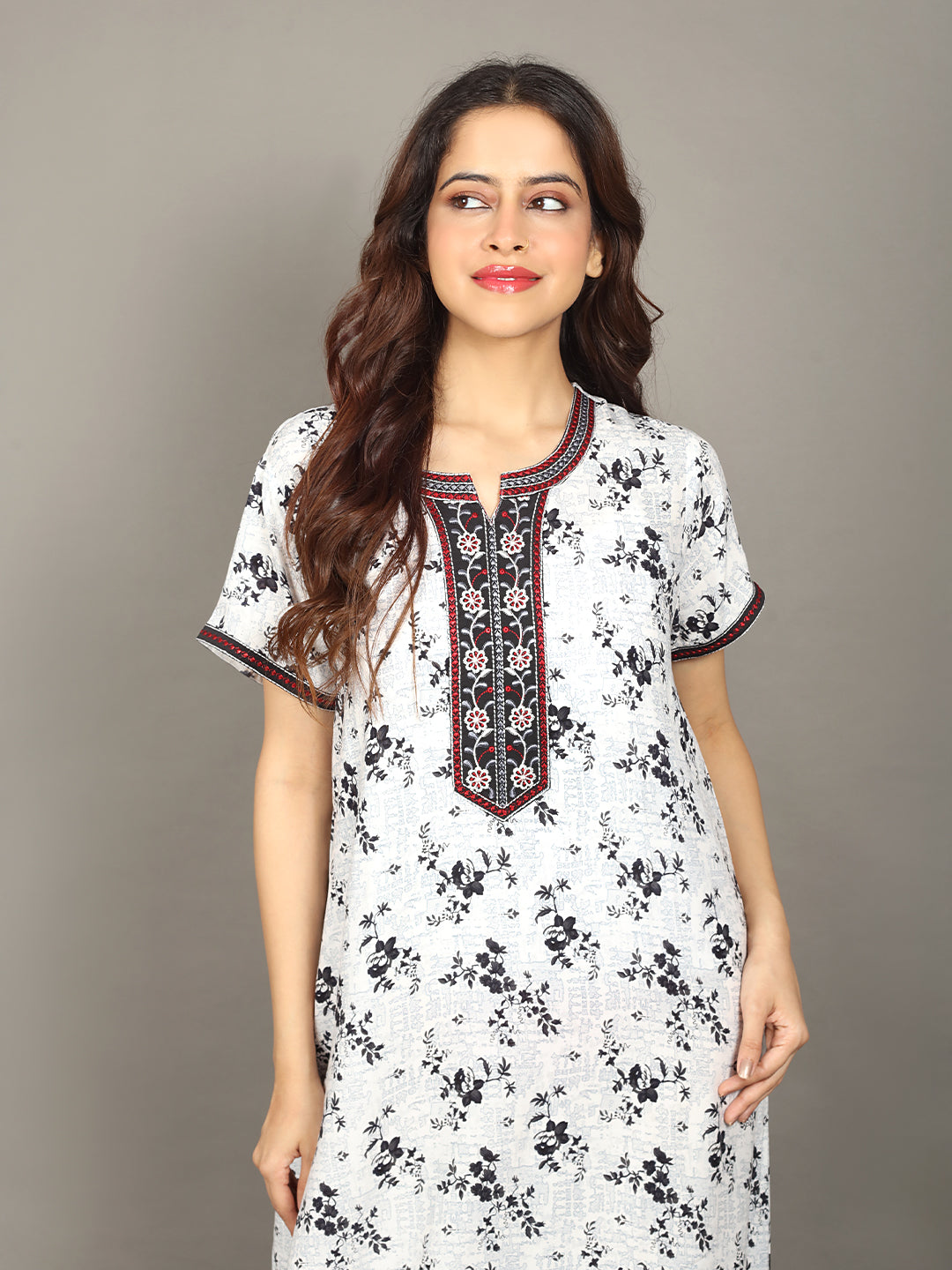 🌸 Evolove Women's Liva Viscose Maxi Nighty with Pocket – Super Soft & Comfortable