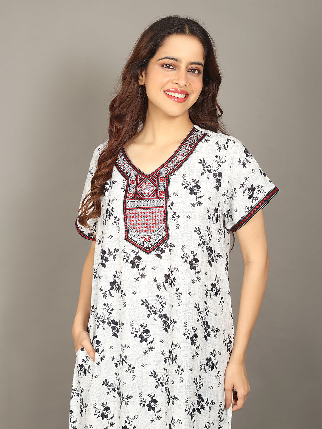 🌸 Evolove Women's Liva Viscose Maxi Nighty with Pocket – Super Soft & Comfortable