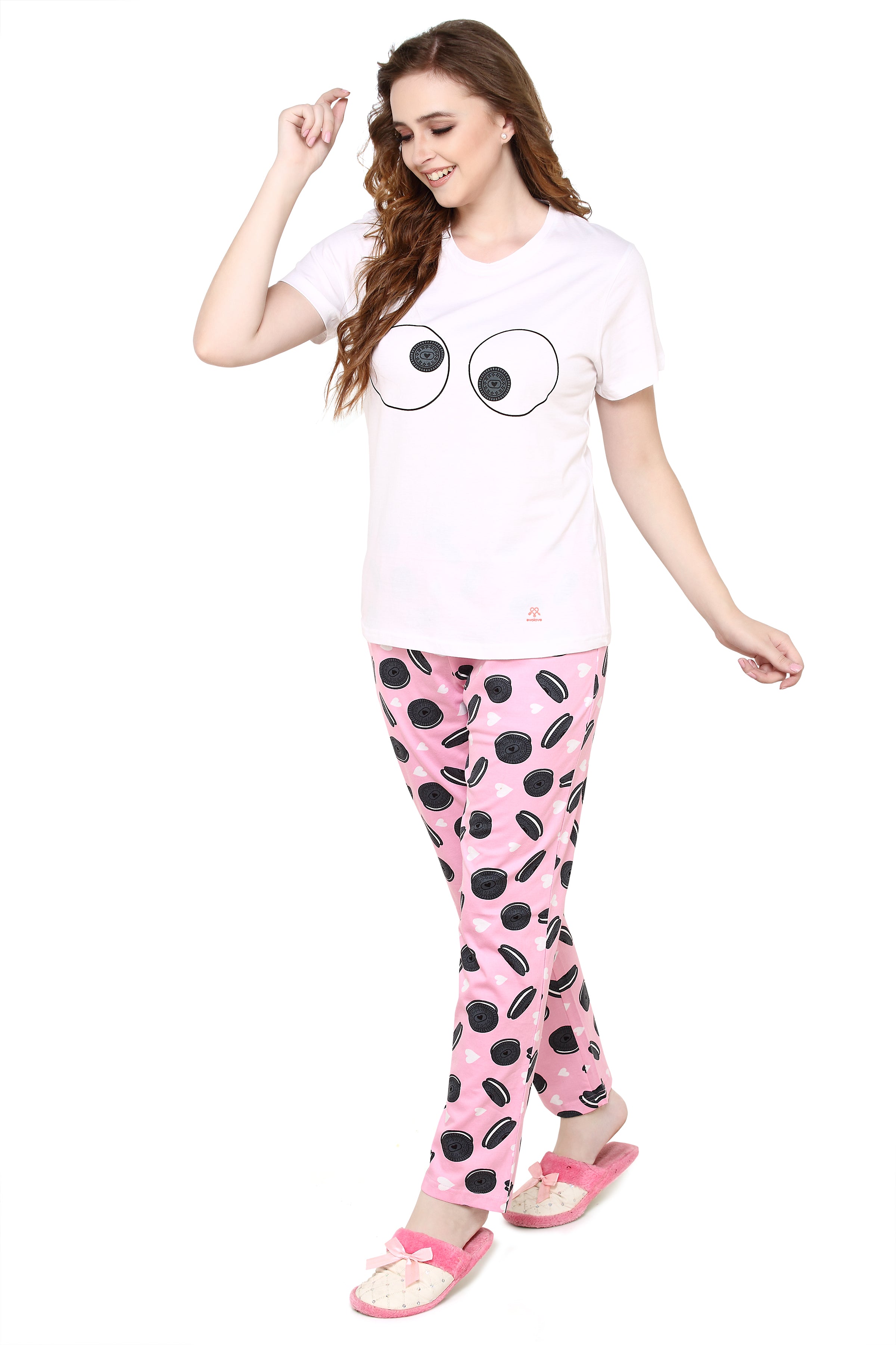 evolove Pearl White Round Neck Oreo print Women's (Pajama set), (White & Pink), S