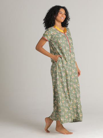 Evolove Loose Fit Nighty Long Maxi Sleepwear Nightgown for, Women's or Ladies with Stylish Zipper Rayon Printed Super Soft Comfortable Design ( M Size )